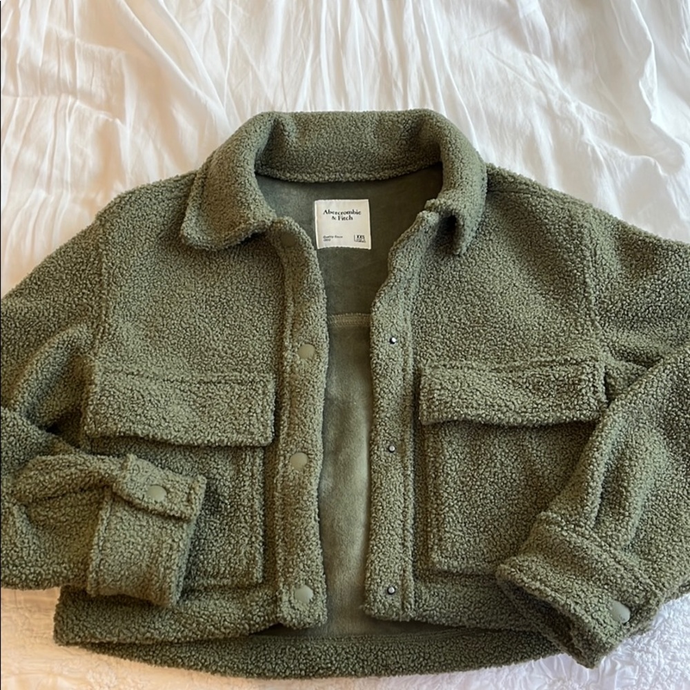 NWT ABERCROMBIE JACKET